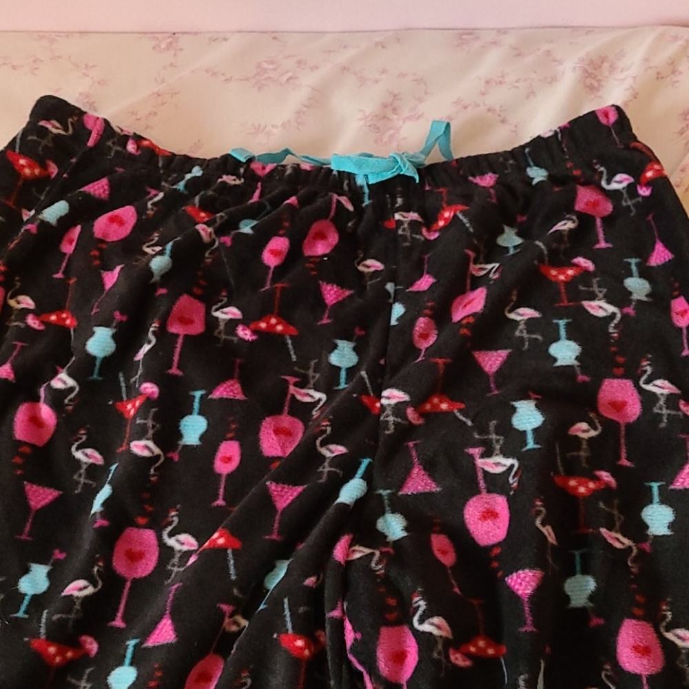 "Goodnight Kiss" pajama pants
